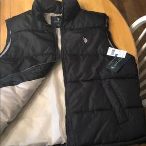 Never worn puffy vest
